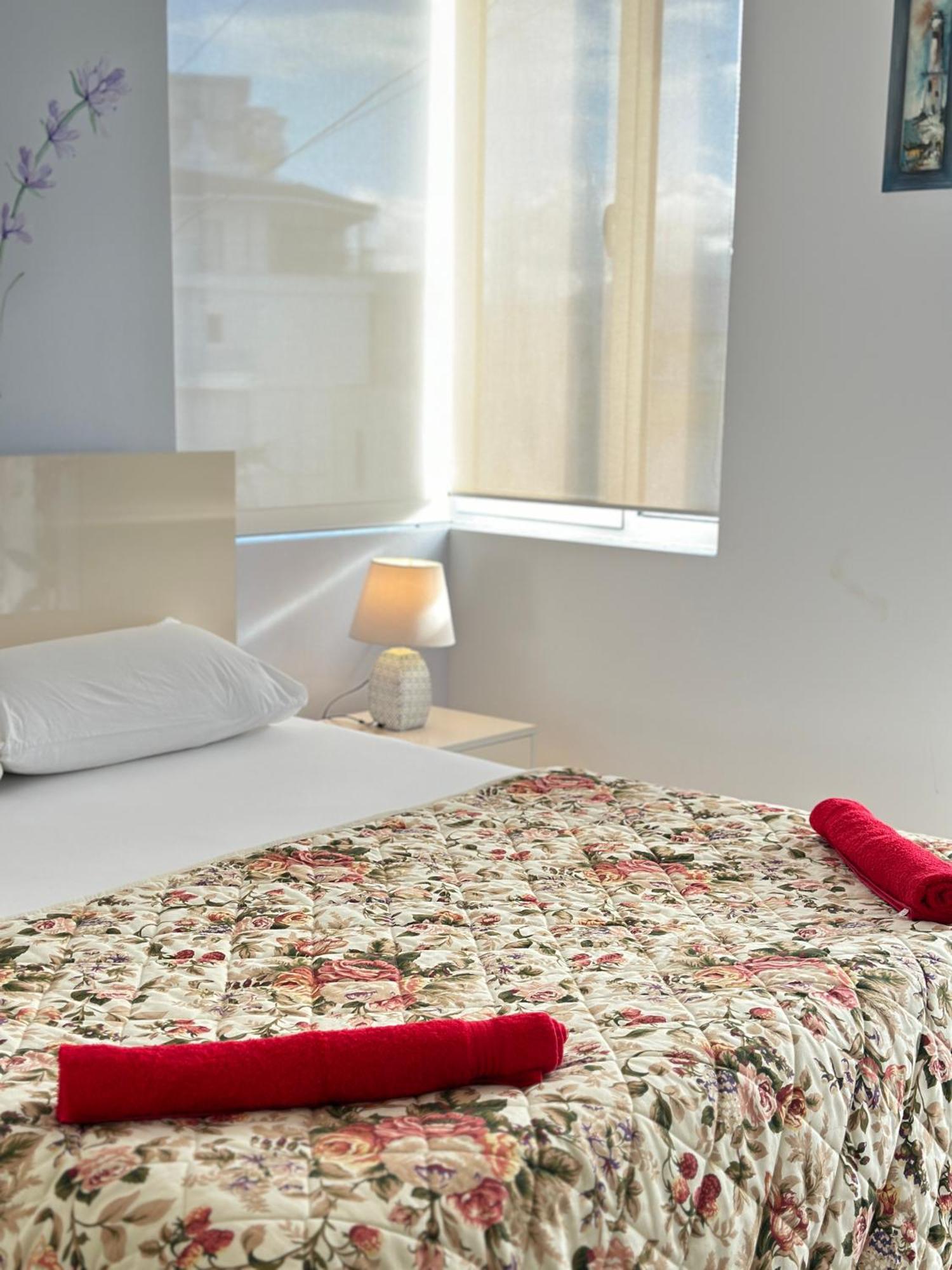 Violet Sea View Apartment Sarandë Exterior foto